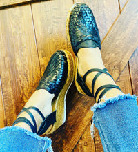 Load image into Gallery viewer, Carmen Huarache Wedges Black