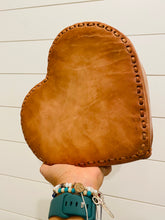 Load image into Gallery viewer, Corazoncito Crossbody Purse