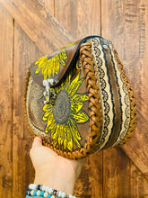 Load image into Gallery viewer, Valeria Crossbody Purse