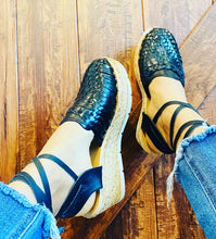 Load image into Gallery viewer, Carmen Huarache Wedges Black