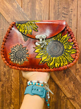 Load image into Gallery viewer, Valeria Crossbody Purse
