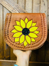 Load image into Gallery viewer, Girasol Crossbody Purse