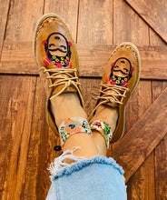 Load image into Gallery viewer, Frida Loafers - Tan