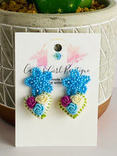 Load image into Gallery viewer, Corazoncito Earring