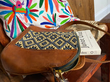 Load image into Gallery viewer, Leticia Crossbody Purse
