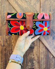Load image into Gallery viewer, The Bonita Leather Wallet