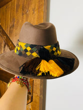 Load image into Gallery viewer, Cholulo Suede Hat