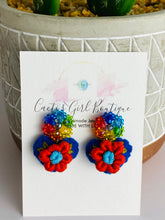 Load image into Gallery viewer, Corazoncito Earring