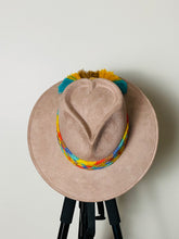 Load image into Gallery viewer, Corazoncito Suede Hat