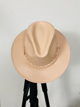 Load image into Gallery viewer, Cristobal Vinyl Hat