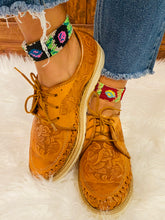 Load image into Gallery viewer, Adelita Loafers - Tan