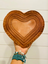 Load image into Gallery viewer, Corazoncito Crossbody Purse