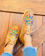 Load image into Gallery viewer, Otomi Loafers Platform - Tan