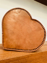 Load image into Gallery viewer, Corazon Cow Purse
