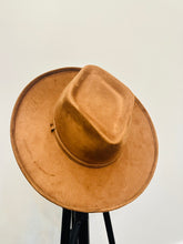 Load image into Gallery viewer, Mestizo Suede  Hat
