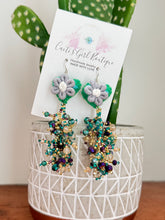 Load image into Gallery viewer, Love  Earring
