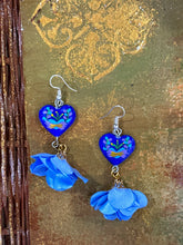 Load image into Gallery viewer, Ura Earrings
