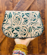 Load image into Gallery viewer, Rosa Crossbody Purse
