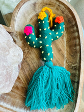Load image into Gallery viewer, Cactus Keychain
