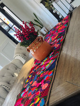 Load image into Gallery viewer, Abuelita Mantel - Table Runner
