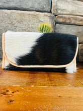 Load image into Gallery viewer, Cow Leather Wallet
