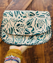 Load image into Gallery viewer, Rosa Crossbody Purse
