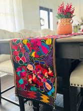 Load image into Gallery viewer, Abuelita Mantel - Table Runner

