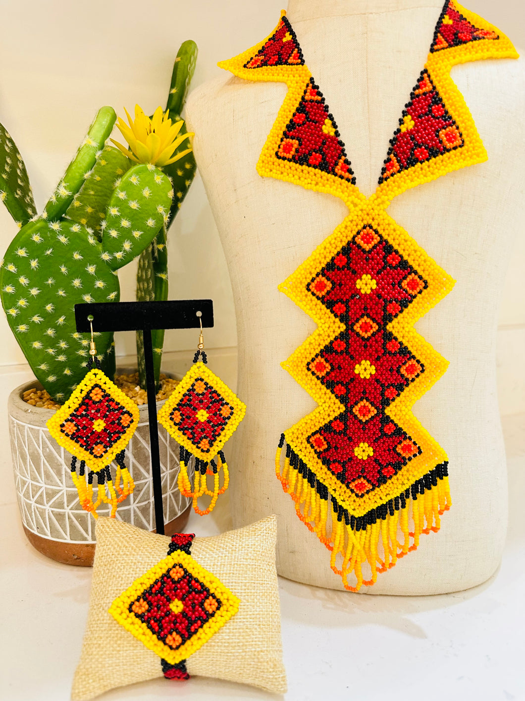 Maya Huichol Necklace - Set