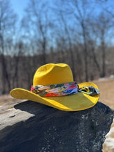 Load image into Gallery viewer, Vaquero Suede  Hat
