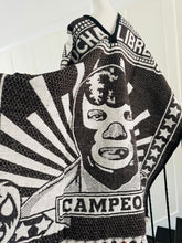 Load image into Gallery viewer, Poncho / Gabán Mexicano
