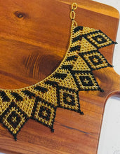 Load image into Gallery viewer, Izel  Huichol Necklace
