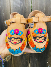 Load image into Gallery viewer, Fridita Huarache Girl - Tan
