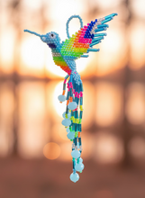 Load image into Gallery viewer, Colibrí- Huitzillin Keychain

