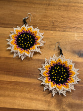Load image into Gallery viewer, Sunflower  Earrings
