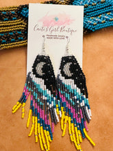 Load image into Gallery viewer, Luna Huichol Earrings
