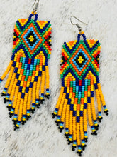 Load image into Gallery viewer, Yóllotl Huichol Earrings
