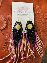 Load image into Gallery viewer, Metztli Huichol Earrings

