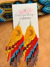 Load image into Gallery viewer, Luna Huichol Earrings

