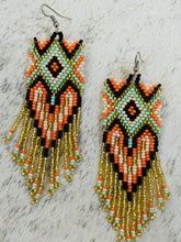 Load image into Gallery viewer, Yóllotl Huichol Earrings
