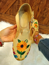 Load image into Gallery viewer, Girasol Multicolor Huarache
