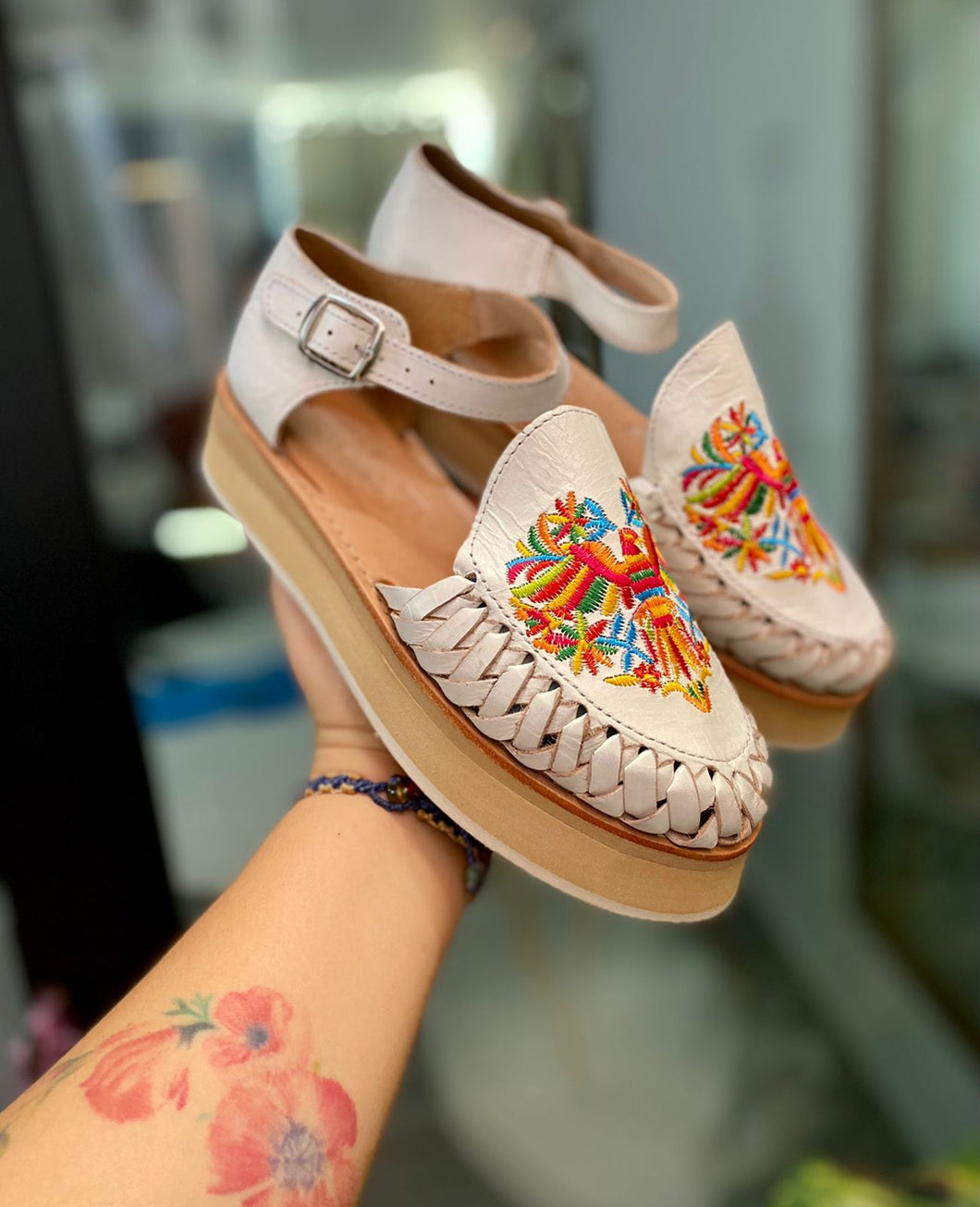 Otomi  Platform- White
