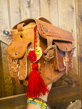 Load image into Gallery viewer, Yadira Crossbody Purse
