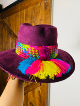 Load image into Gallery viewer, Corazoncito Suede Hat
