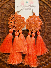 Load image into Gallery viewer, Dream Catcher Earrings
