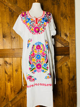Load image into Gallery viewer, Flor Mexicano Dress
