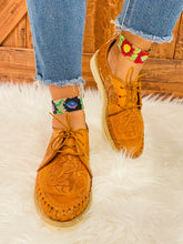 Load image into Gallery viewer, Adelita Loafers - Tan
