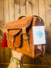 Load image into Gallery viewer, Yadira Crossbody Purse

