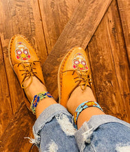 Load image into Gallery viewer, Calavera Loafer&#39;s - Tan
