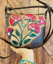 Load image into Gallery viewer, Olivia Crossbody Purse
