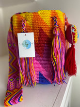 Load image into Gallery viewer, Wayúu Mexican Bag
